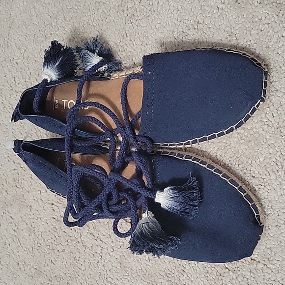 TOMS - Brand New Ankle Tie Espadrille Flats - Picture 5 of 6